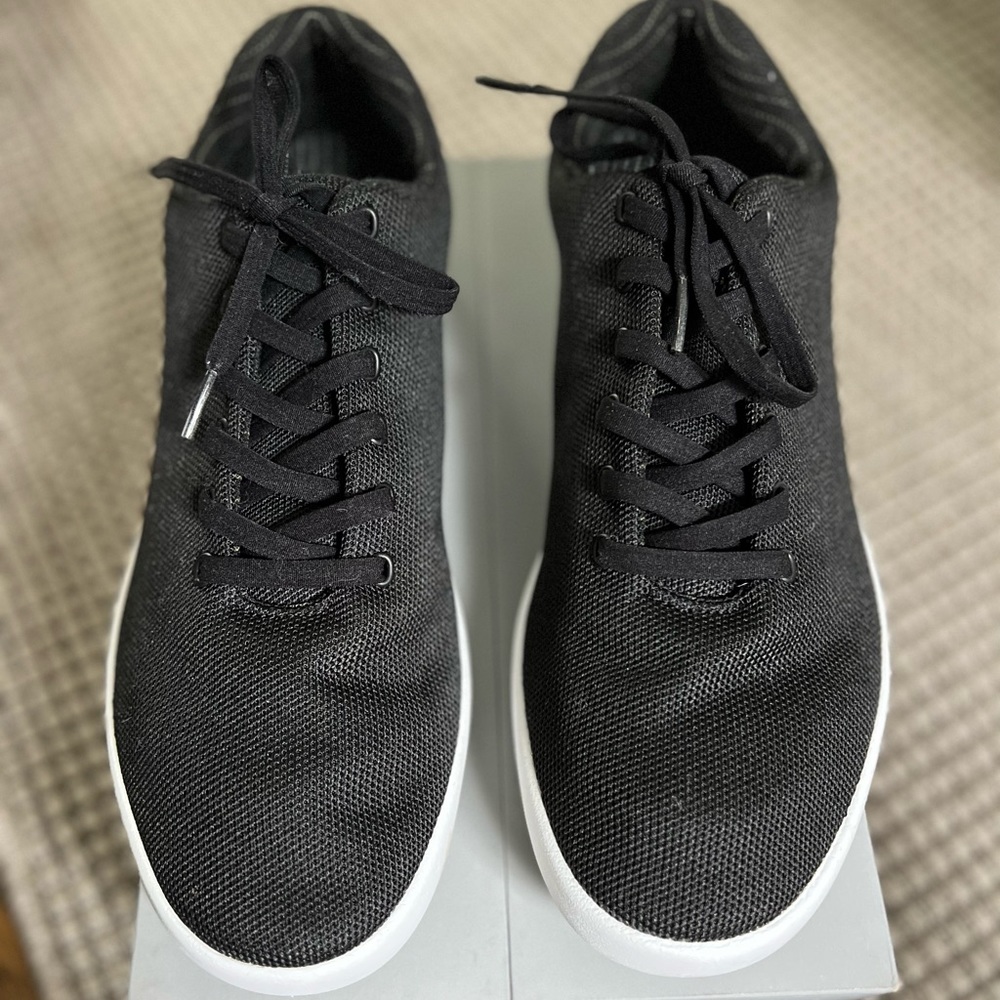 Gently worn! Atoms sneakers, men size 13.25, black/while, model 000